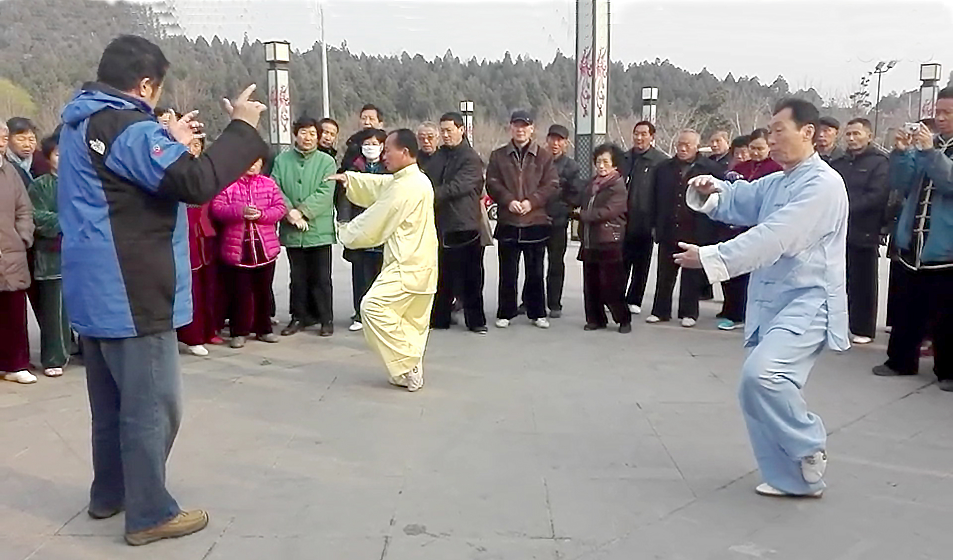 山东师范大学姜周存教授来梁山指导太极拳