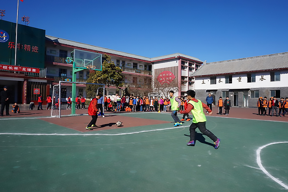 曲阜市实验小学"校长杯"足球赛开赛